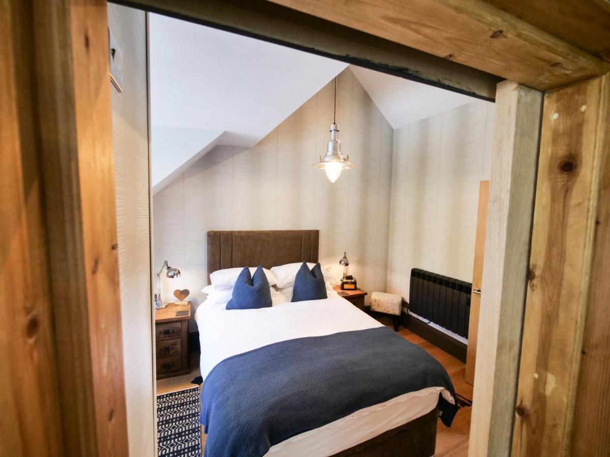 Padstow Escapes - Pajar Luxury Penthouse Apartment Exteriör bild