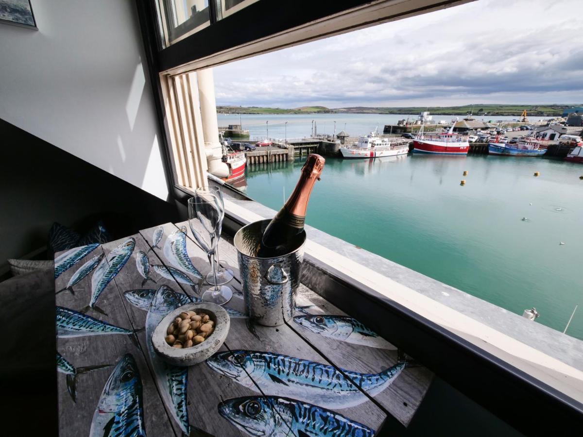 Padstow Escapes - Pajar Luxury Penthouse Apartment Exteriör bild