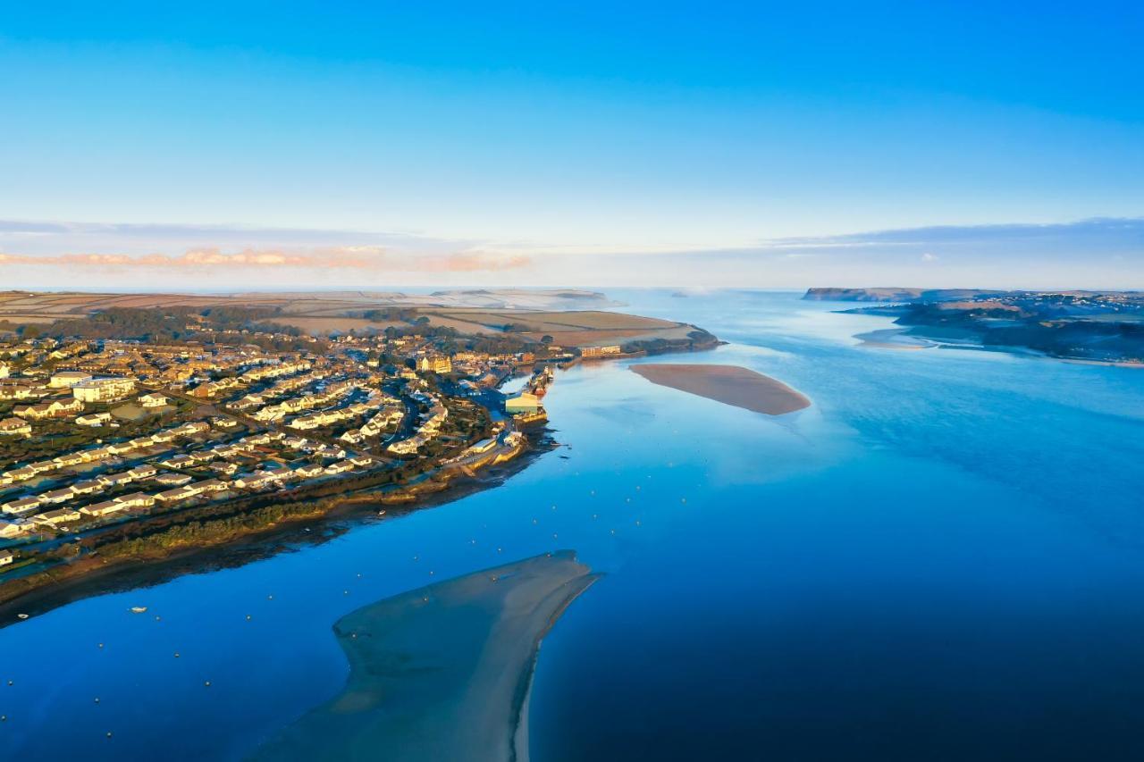 Padstow Escapes - Pajar Luxury Penthouse Apartment Exteriör bild