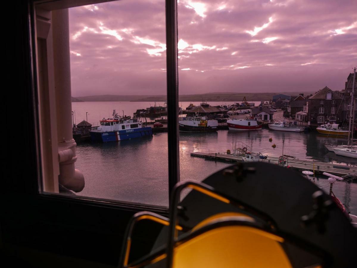 Padstow Escapes - Pajar Luxury Penthouse Apartment Exteriör bild